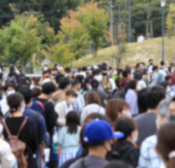 にぎわう会場